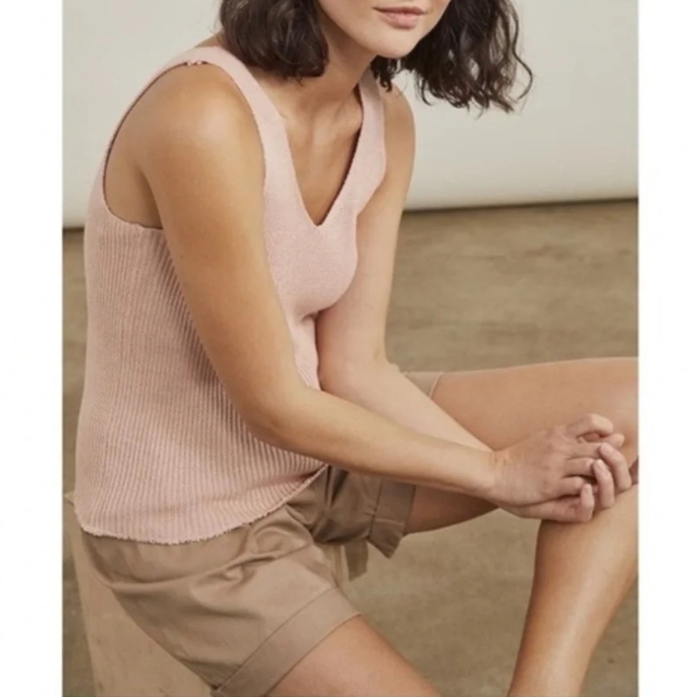 ELIZABETH JAMES Ribbed Knit Sweater Tank Size Small